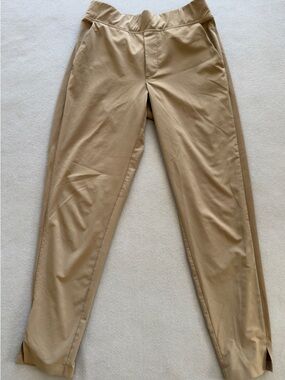 Athleta Brooklyn Slim Lightweight Ankle Pants in Khaki Size 0